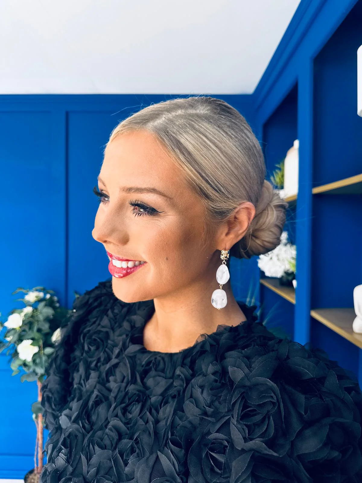 Betty Drop Earrings White - Image 4