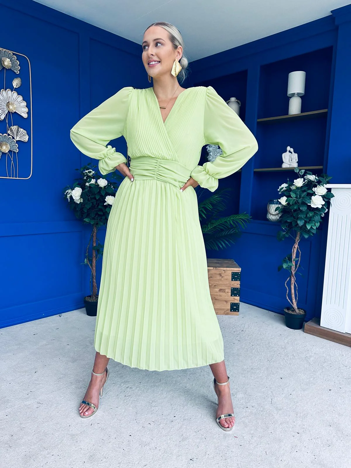 Clodagh Pleat Detailed Midi Dress Lime - Image 3