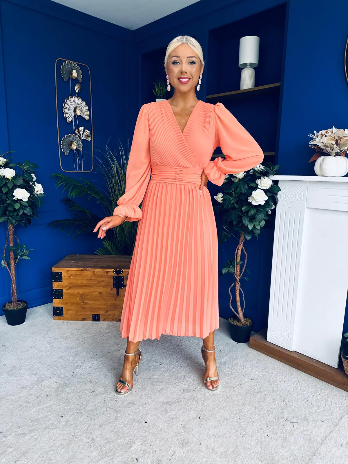 Clodagh Pleat Detailed Midi Dress Peach - Image 11