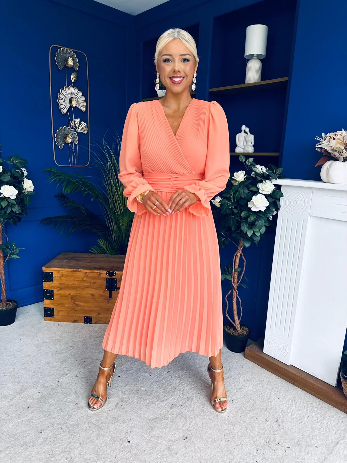 Clodagh Pleat Detailed Midi Dress Peach - Image 12