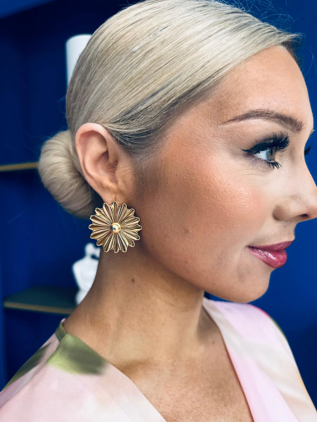 Daisy Stud Earrings Gold - Image 6