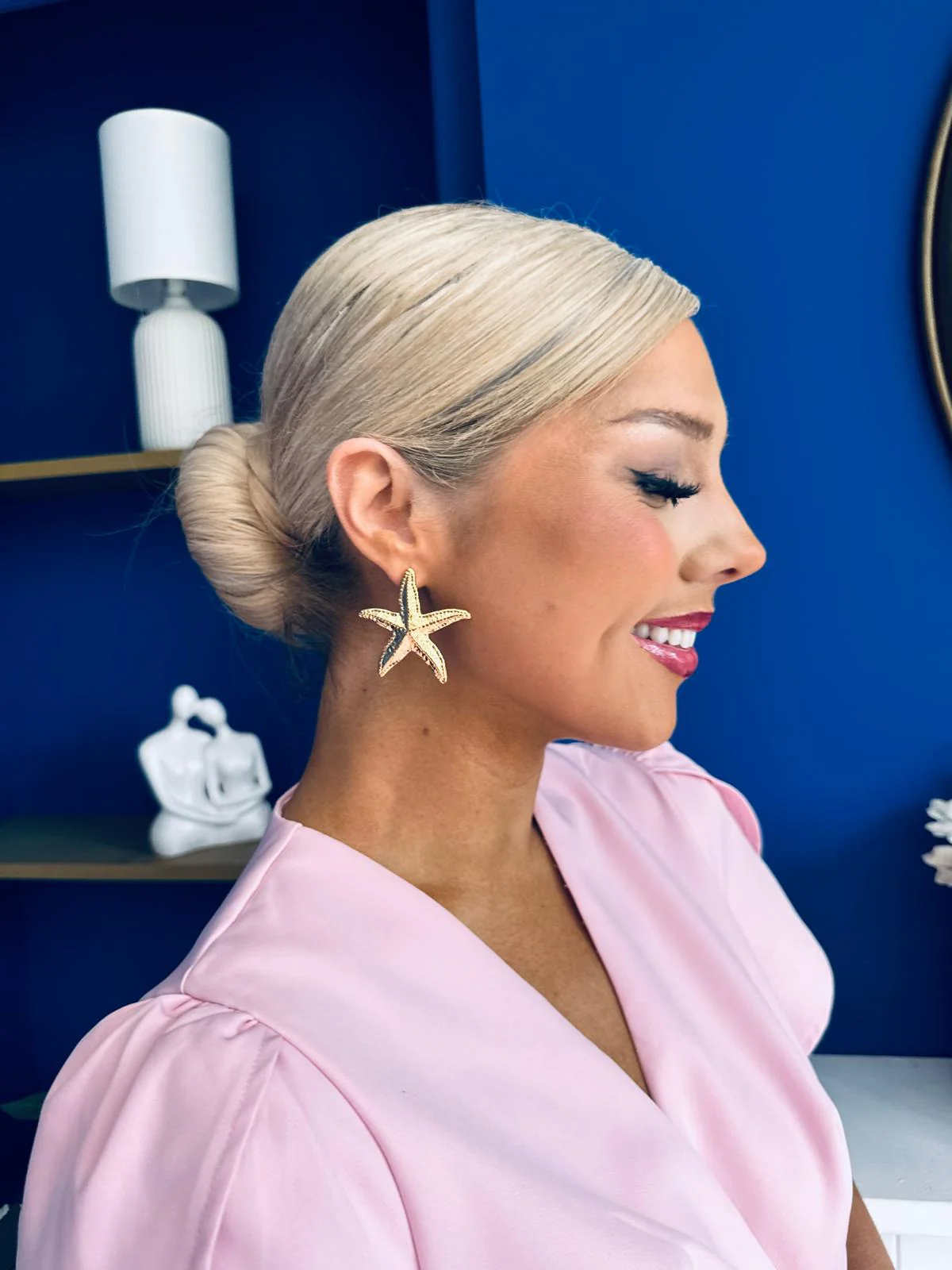 Fiona Stud Earrings Gold - Image 5