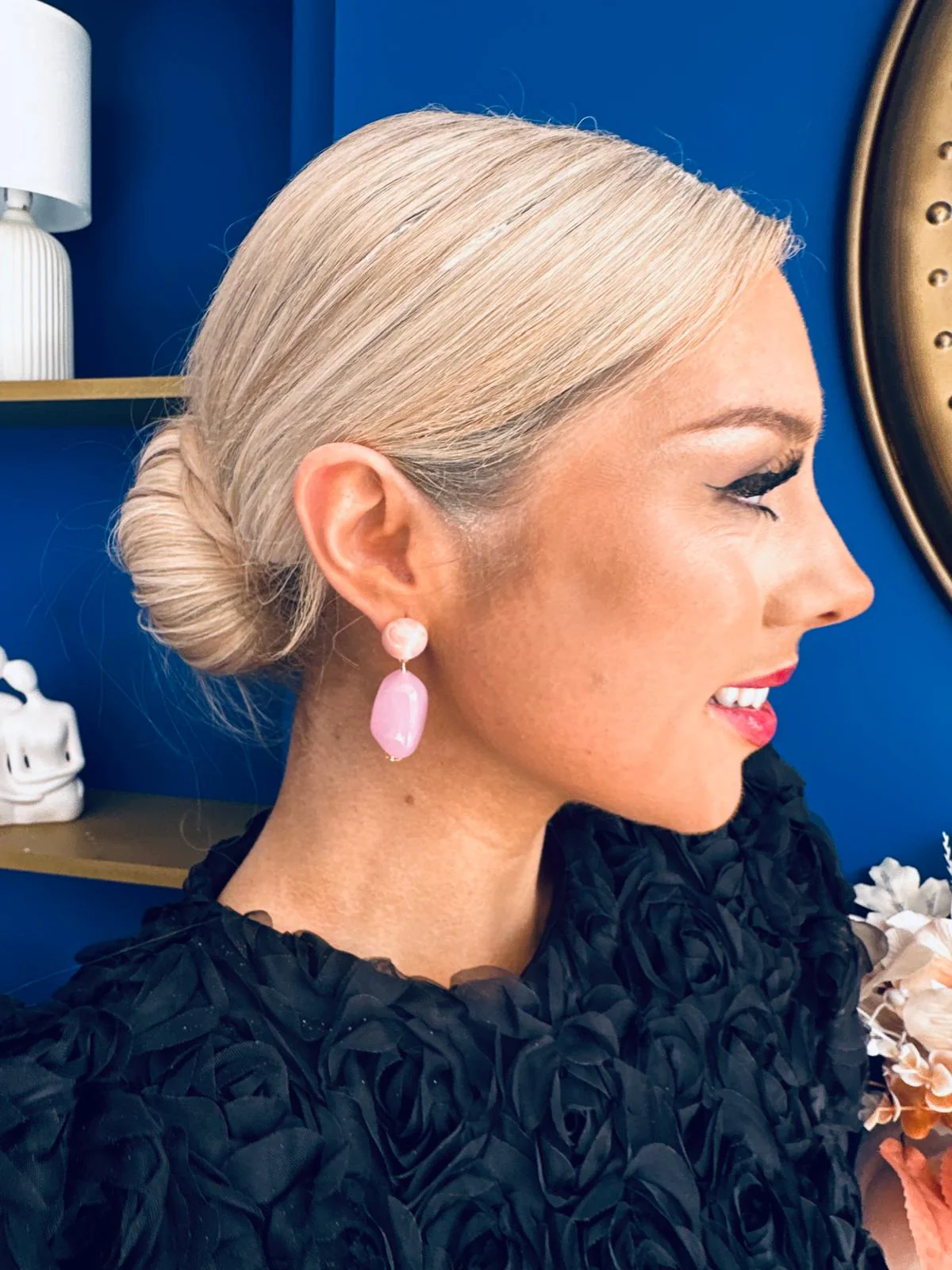 Gwen Drop Earrings Rose - Image 5