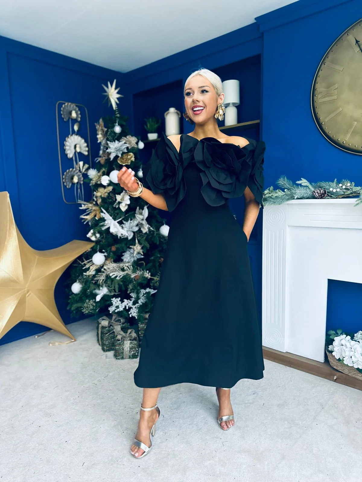 Jackie Floral Detail Occasion Midi Dress Black - Image 10