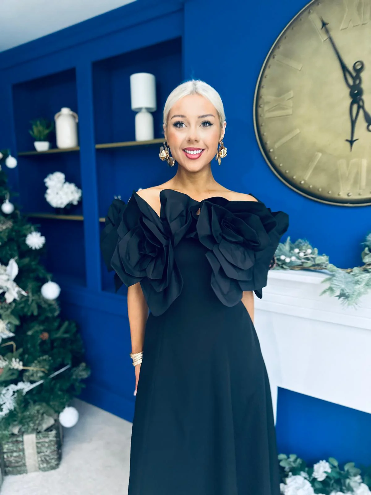 Jackie Floral Detail Occasion Midi Dress Black - Image 8