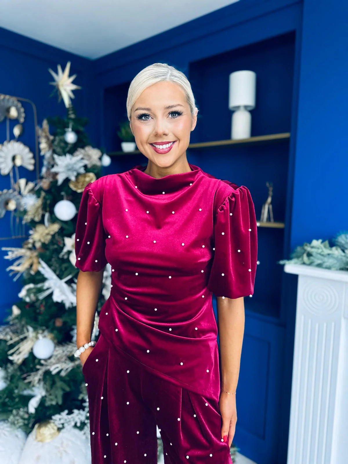 Kate Pearl Detail Top And Trouser Set Velvet Wine - Image 3