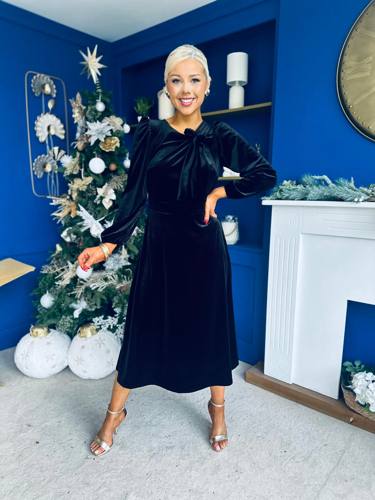 Lauren Detaild Velvet Occasion Dress Black - Image 3