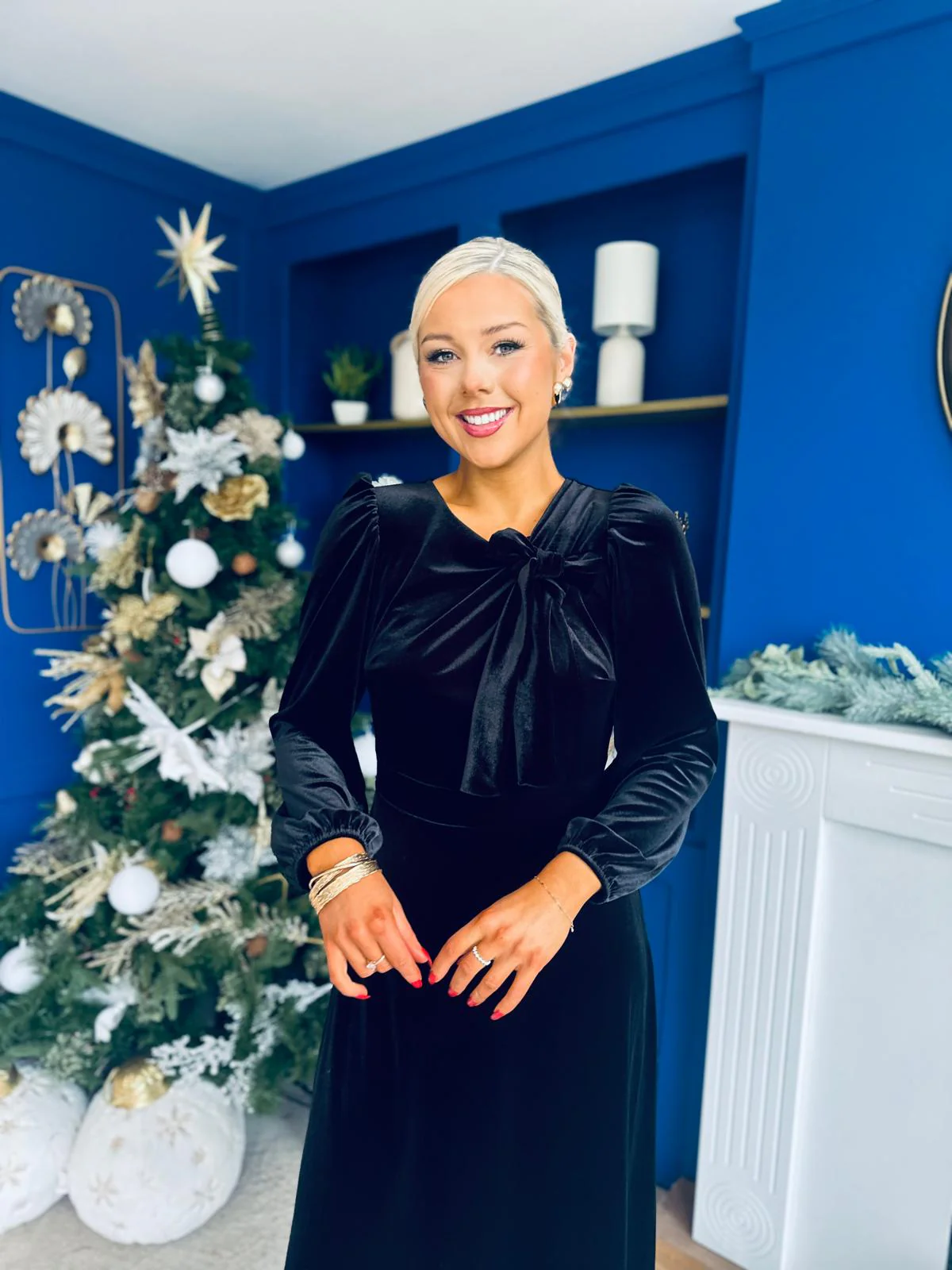 Lauren Detaild Velvet Occasion Dress Black - Image 4