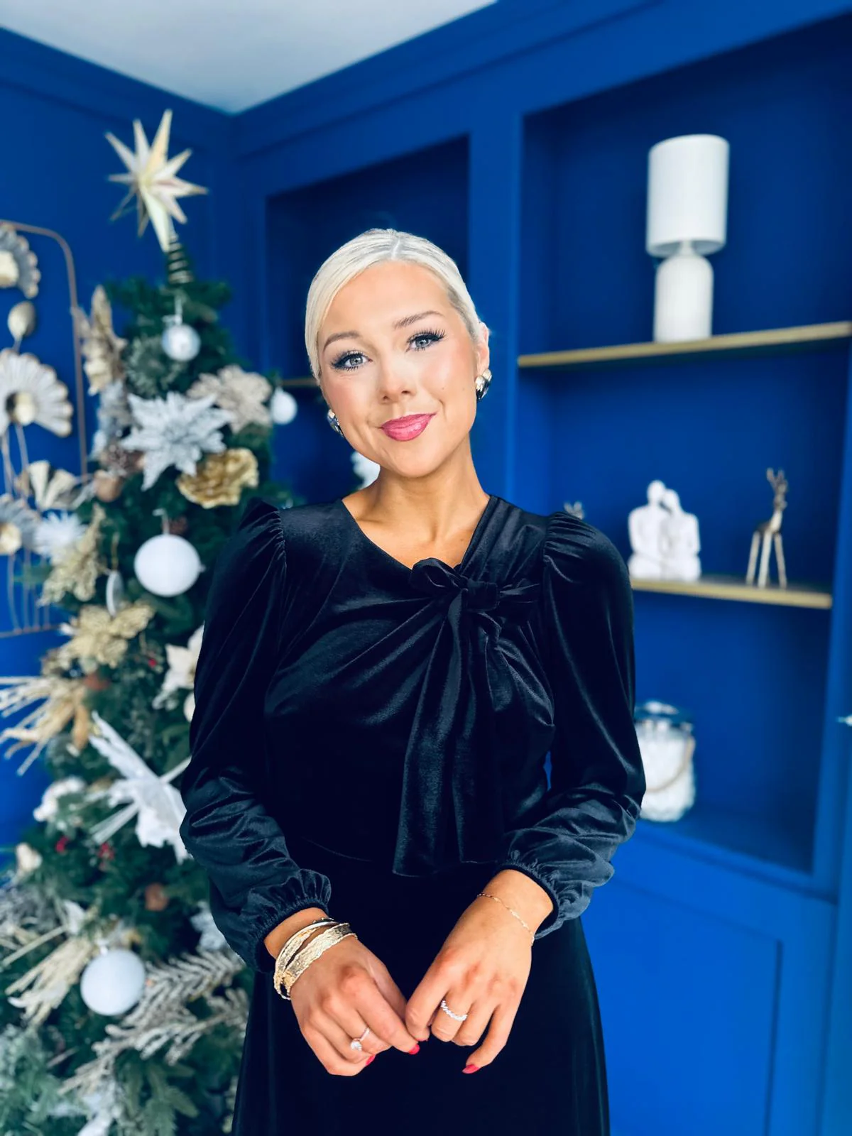 Lauren Detaild Velvet Occasion Dress Black - Image 8