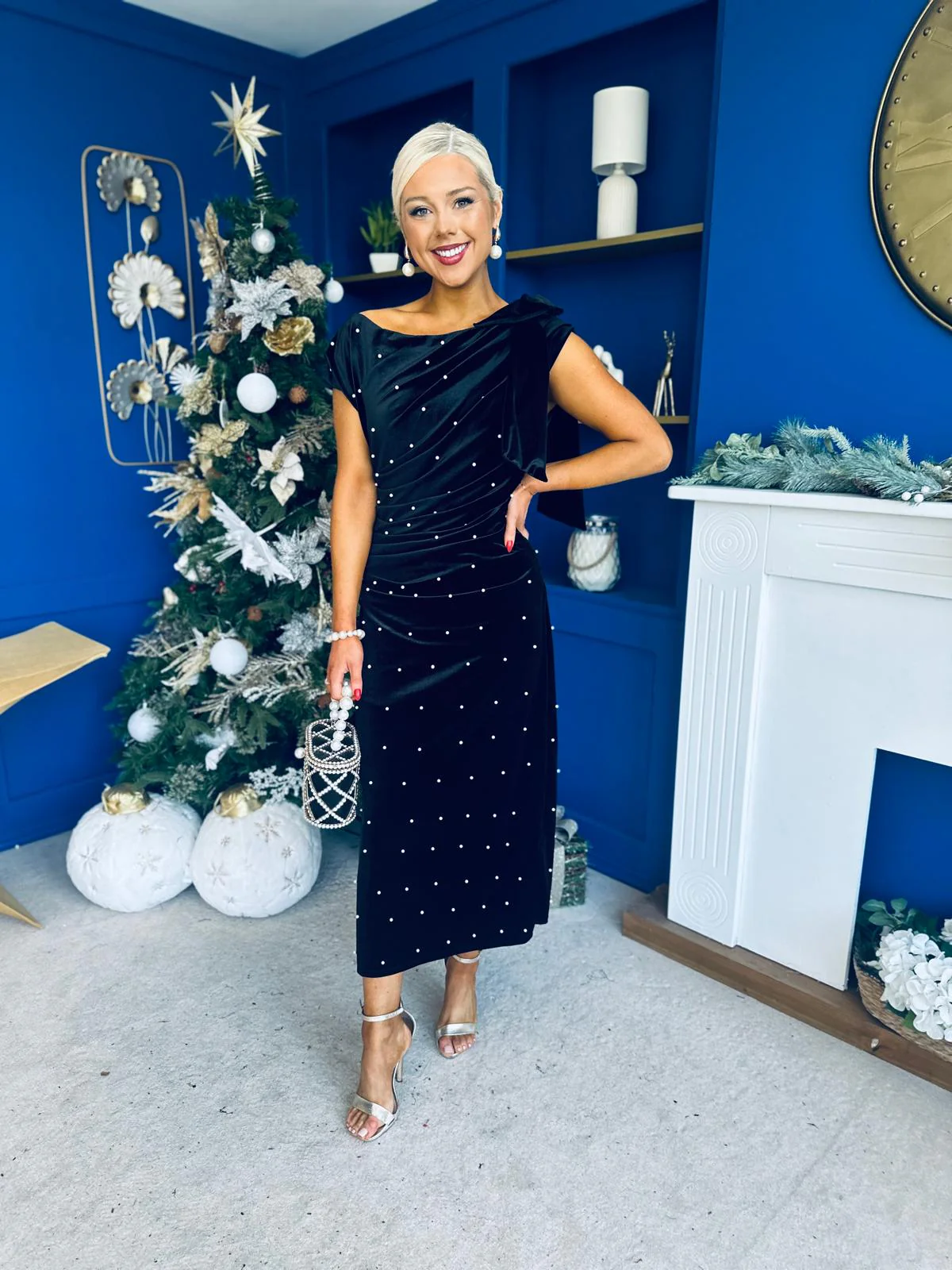 Nicole Bow Detail Pearl Embellished Dress Black - Image 3