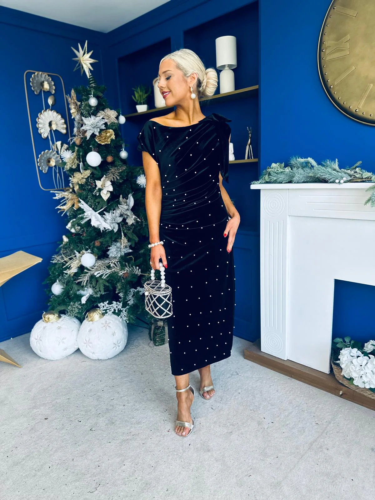 Nicole Bow Detail Pearl Embellished Dress Black - Image 9